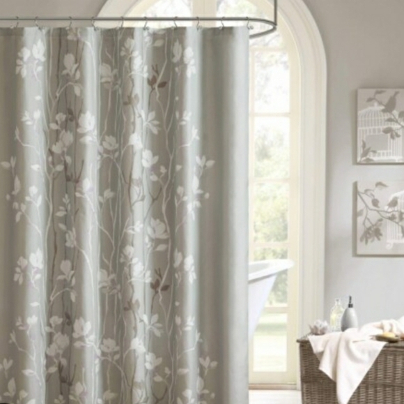 Madison Park Other - Madison Park Fabric Shower Curtain Vaughn Gray Floral
